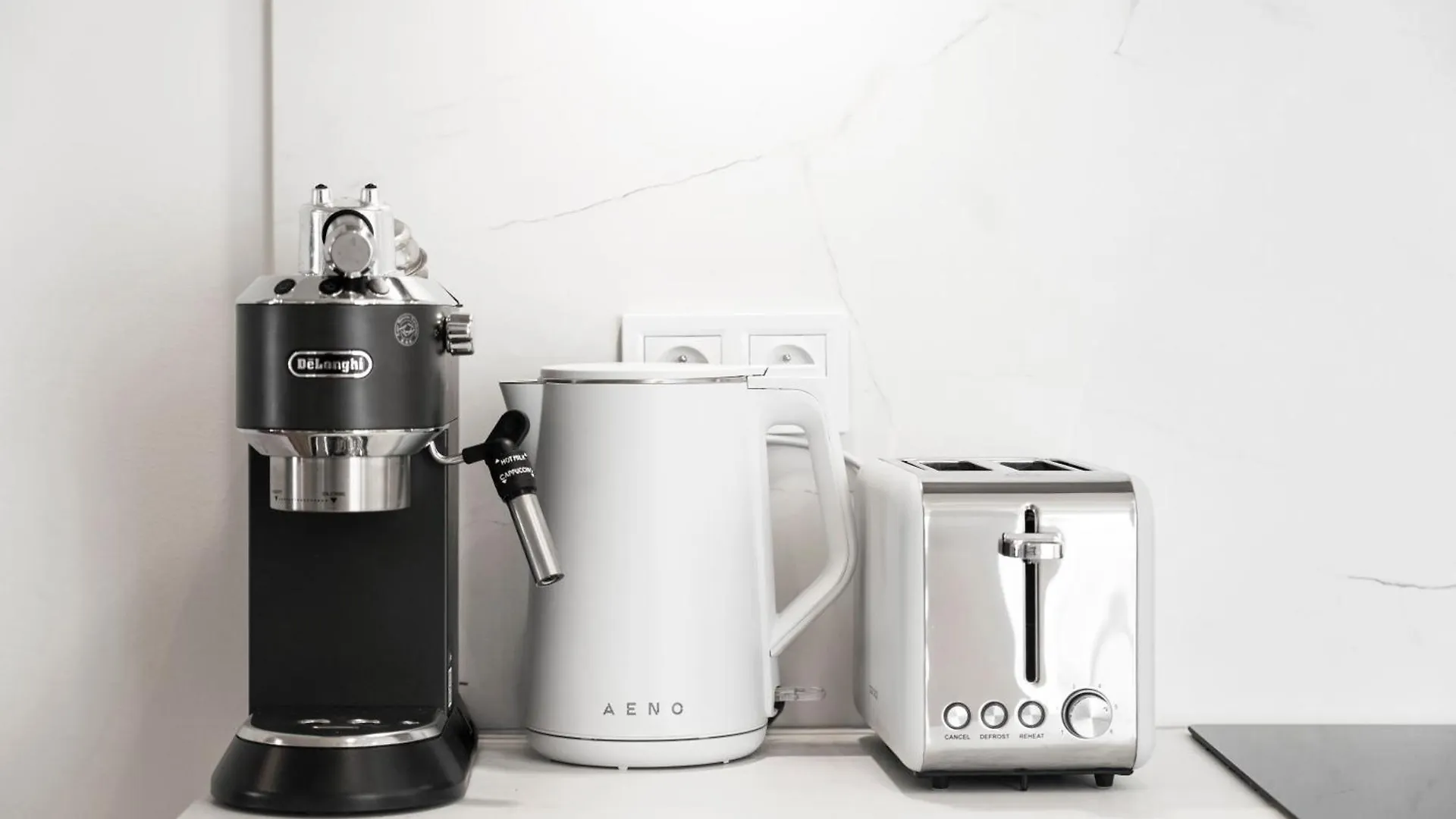 Visit Oomph Apartments Prague