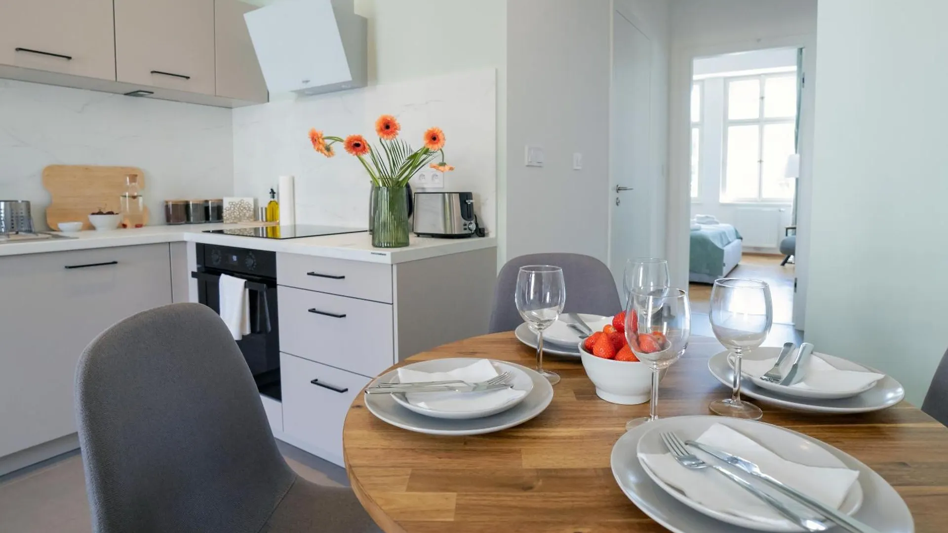 Visit Oomph Apartments Prague