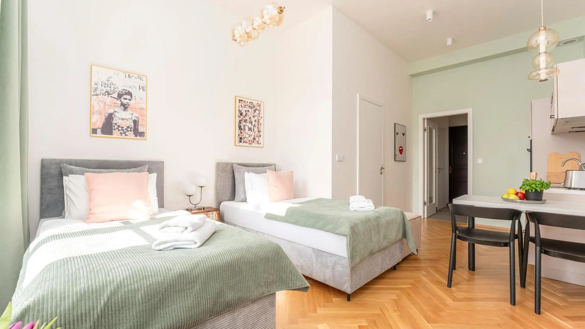 Visit Oomph Apartments Praha