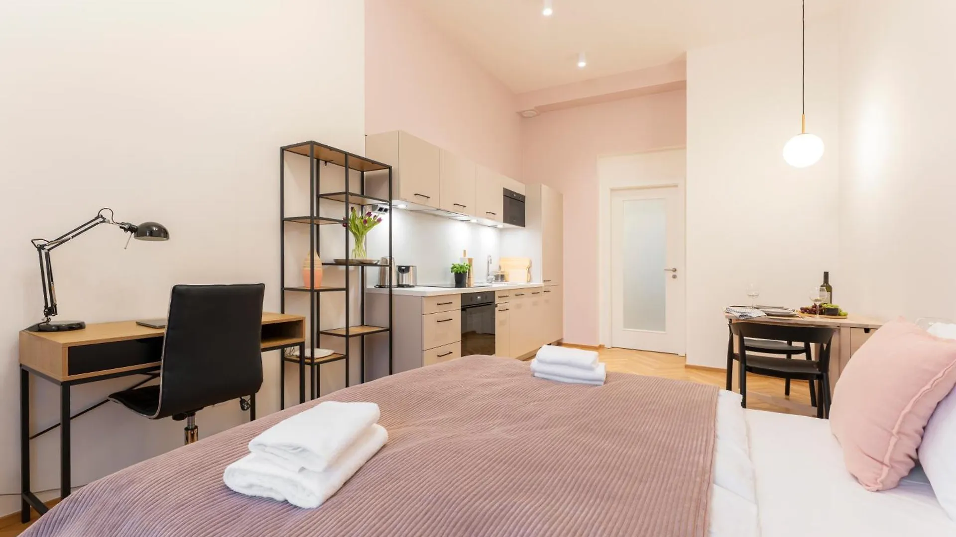 Visit Oomph Apartments Prague