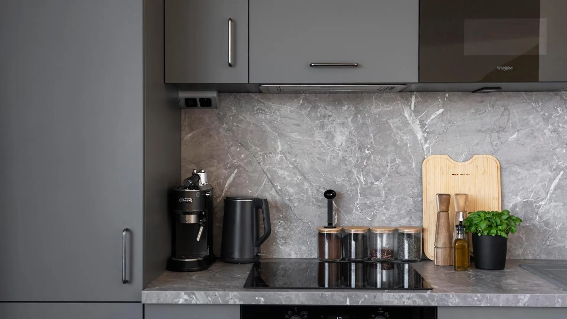 Visit Oomph Apartments Praha