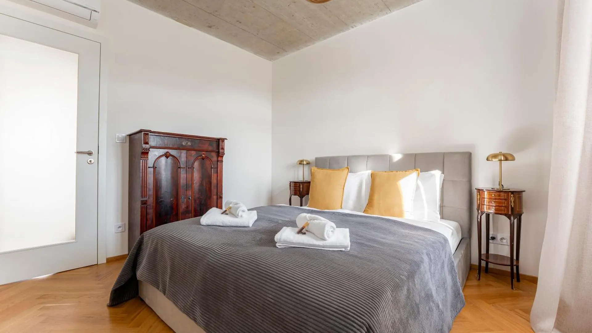Visit Oomph Apartments Prague 0*,  Czech Republic