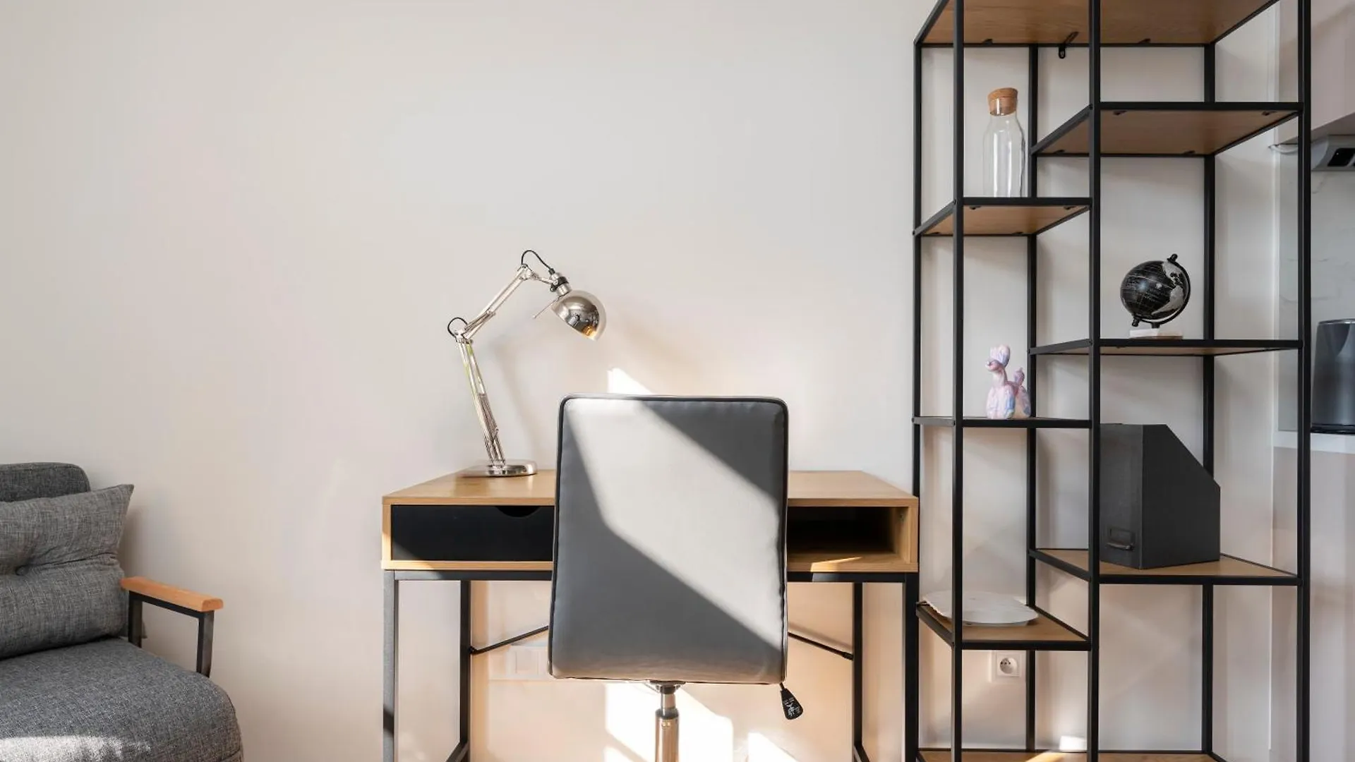 Visit Oomph Apartments Prag