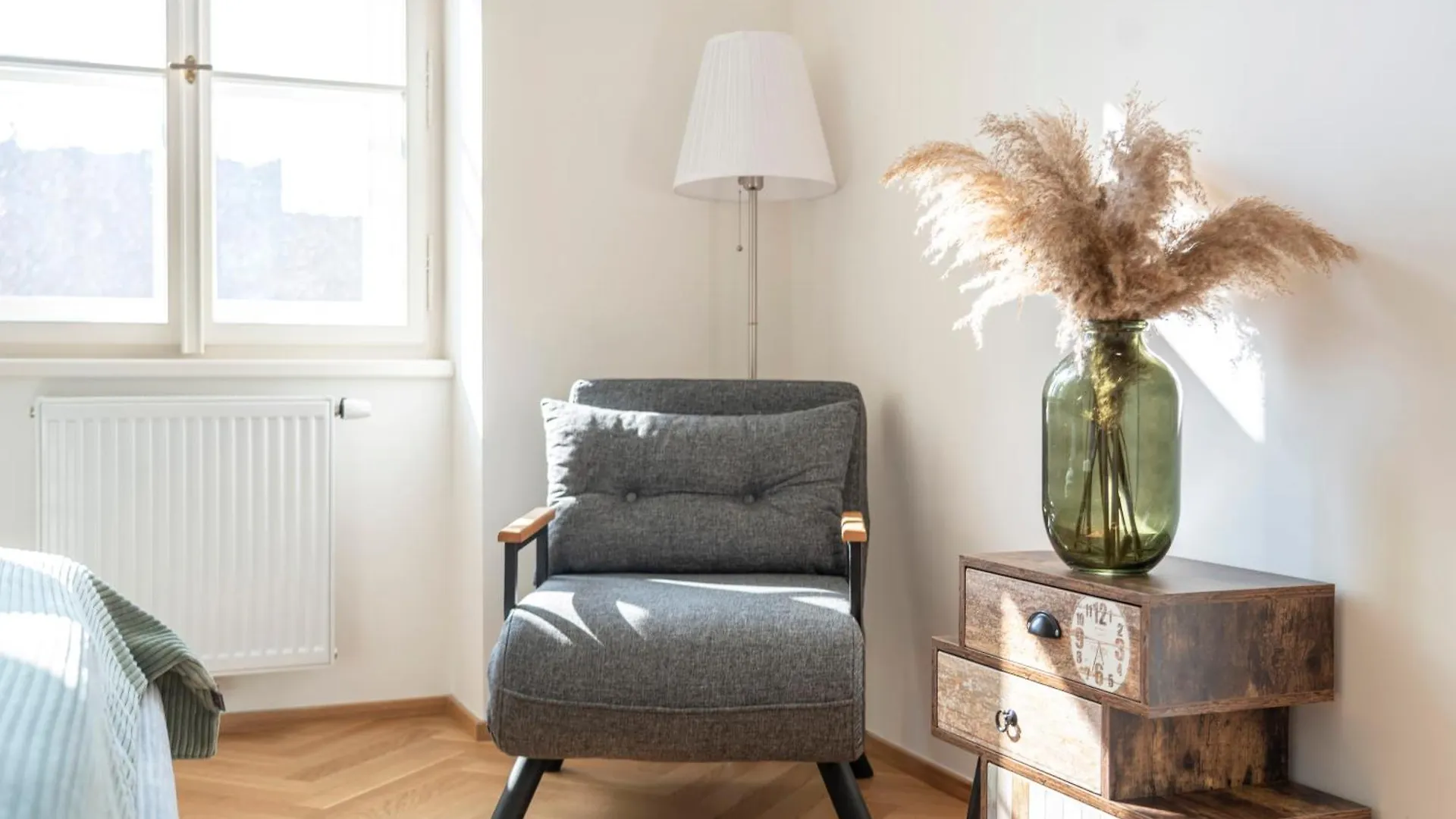 Visit Oomph Apartments Prag