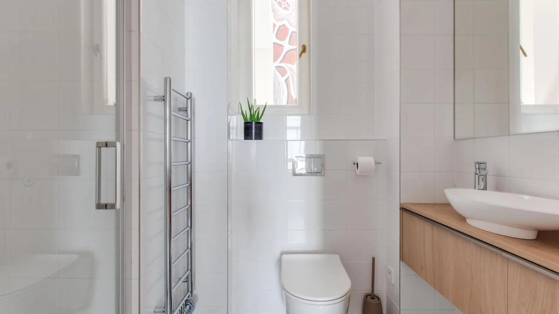 Visit Oomph Apartments Praha 0*,  Česká republika