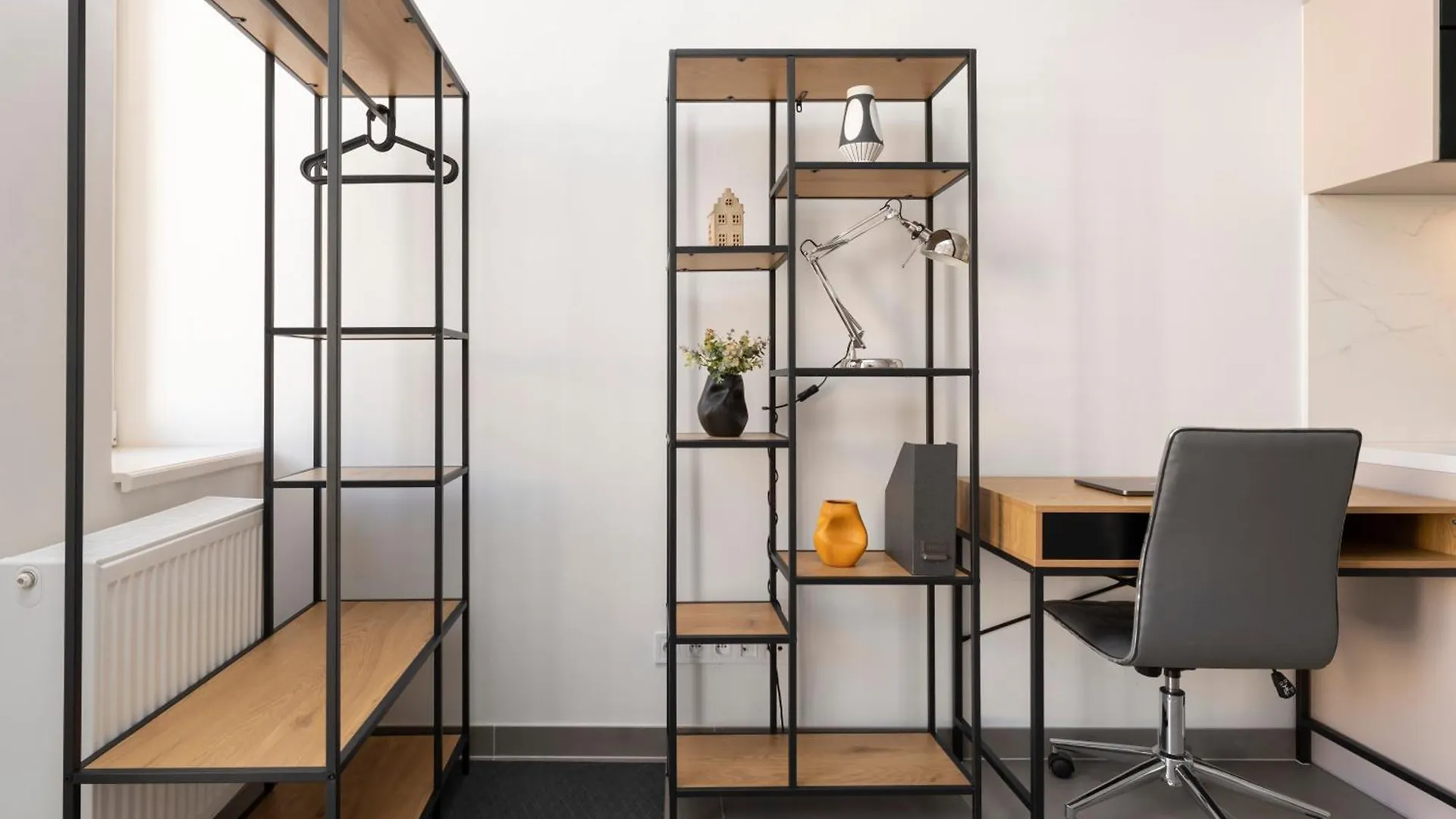 Visit Oomph Apartments Praga